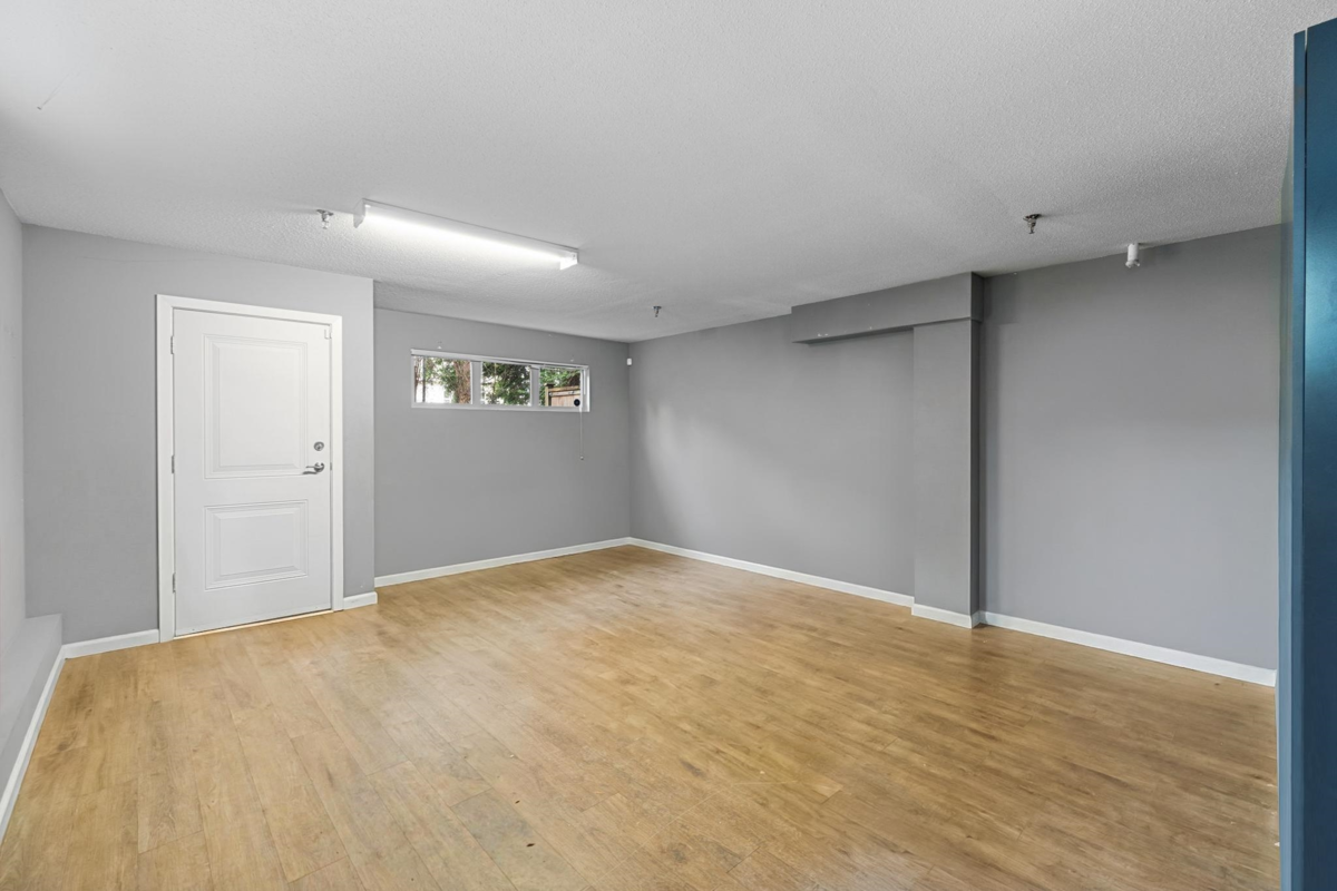 Hallway Photo of 13 245 Francis Way, New Westminster, BC