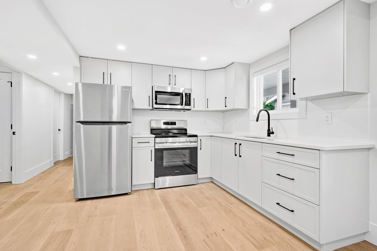 Garden / Landscaping Photo of 12660 14b Avenue, Surrey, BC