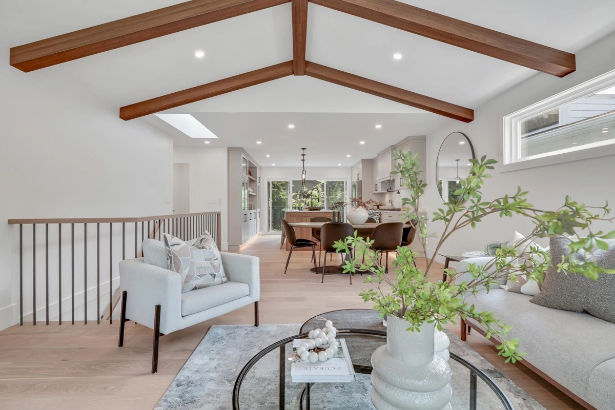 Living Room Photo of 12660 14b Avenue, Surrey, BC