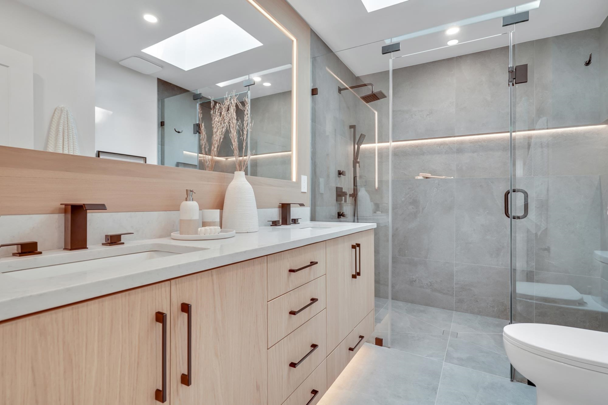 Mudroom Photo of 12660 14b Avenue, Surrey, BC