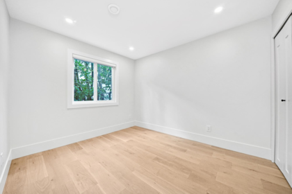 Hot Tub / Spa Photo of 12660 14b Avenue, Surrey, BC