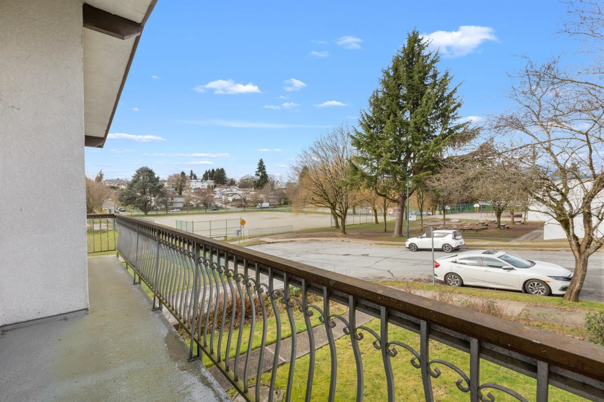 Basement Recreation Room Photo of 3080 Turner Street, Vancouver, BC