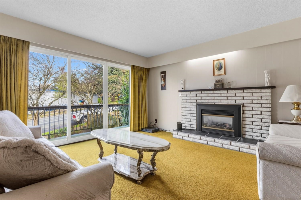 Family Room Photo of 3080 Turner Street, Vancouver, BC