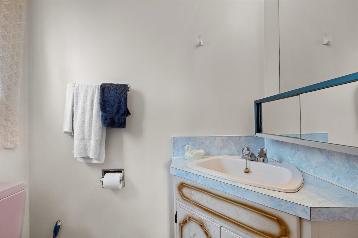 Guest Bathroom Photo of 3080 Turner Street, Vancouver, BC