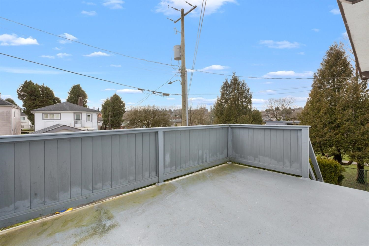 Laundry Room Photo of 3080 Turner Street, Vancouver, BC