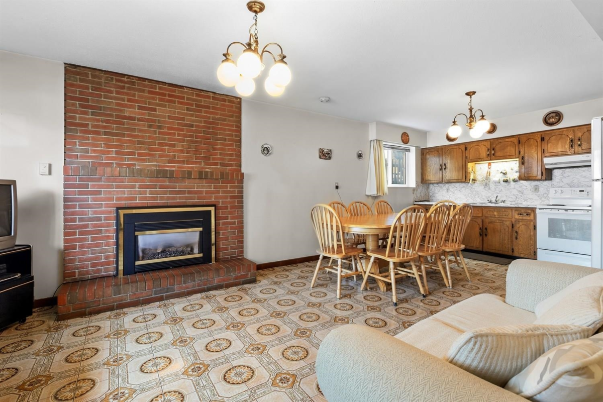 Mudroom Photo of 3080 Turner Street, Vancouver, BC