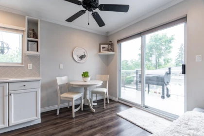 Kitchen Island Photo of 7 6280 48a Avenue, Delta, BC