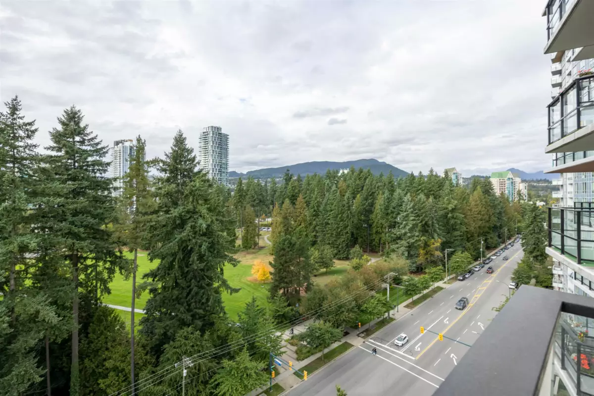 Entry Foyer Photo of 1204 3096 Windsor Gate, Coquitlam, BC
