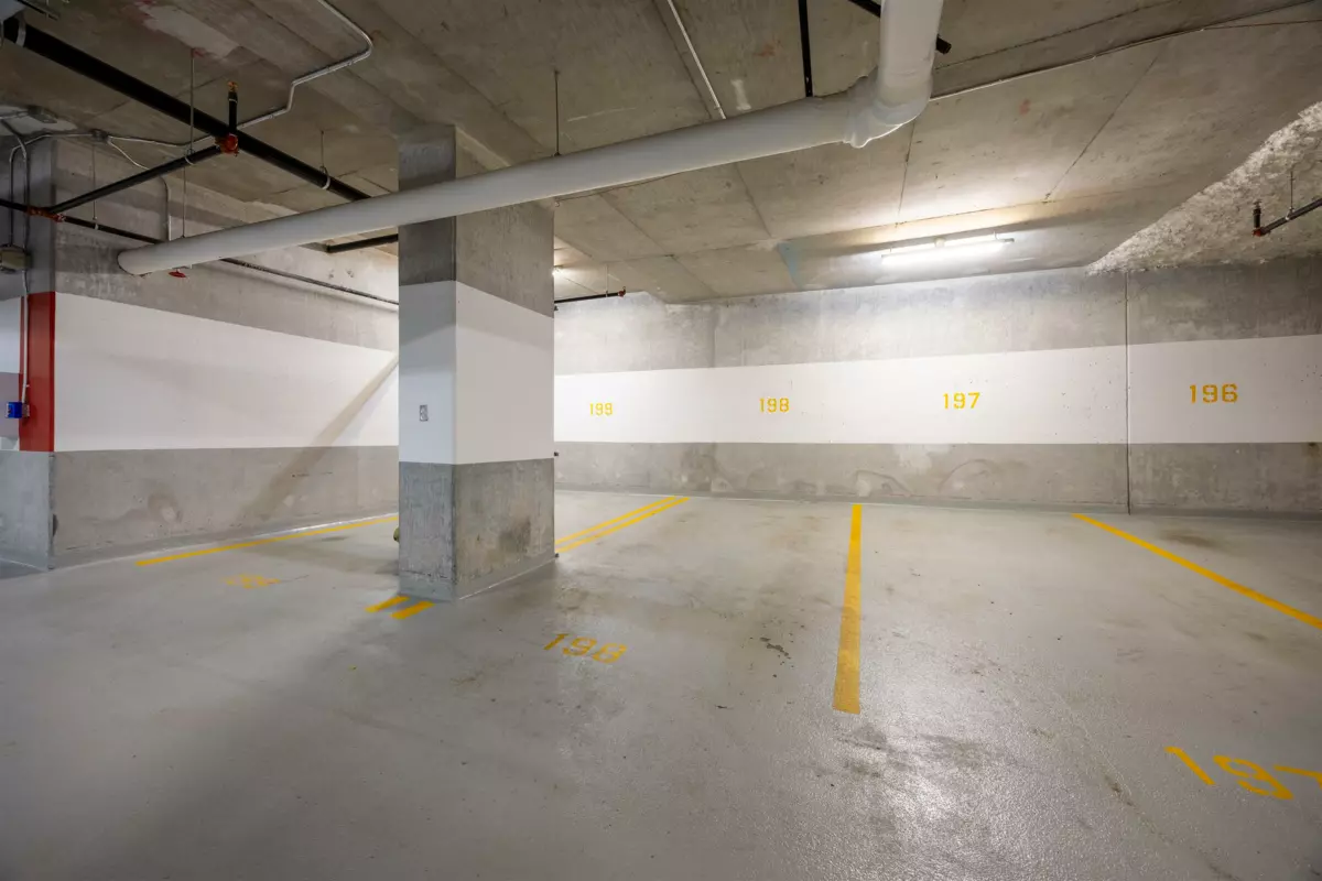 Hallway Photo of 1204 3096 Windsor Gate, Coquitlam, BC