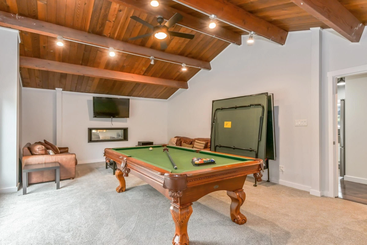 Entry Foyer Photo of 22948 132 Avenue, Maple Ridge, BC