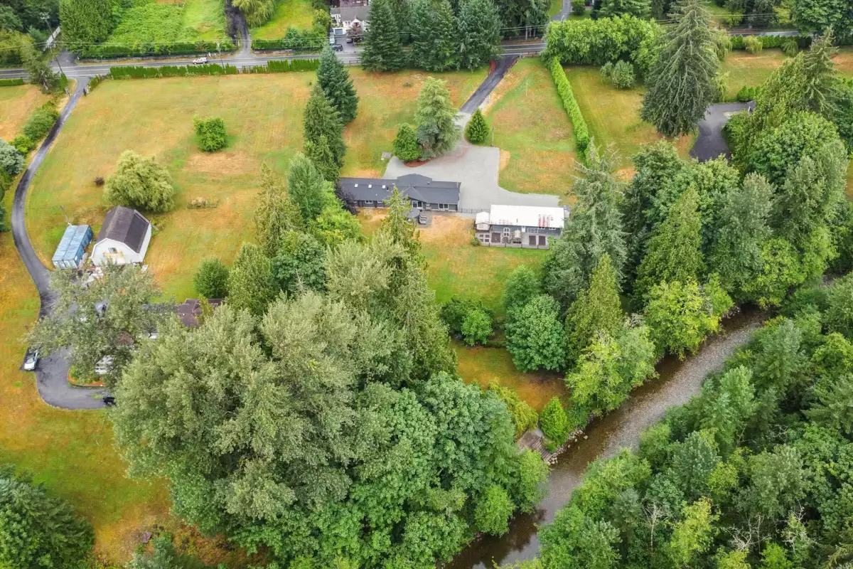Kitchen Photo of 22948 132 Avenue, Maple Ridge, BC