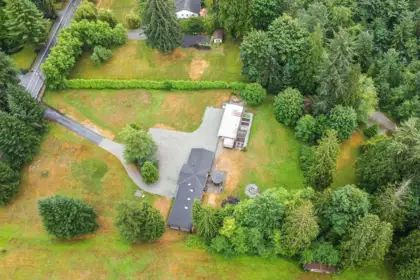 22948 132 Avenue, Maple Ridge, BC, East Central — 5 bed single family residence for sale