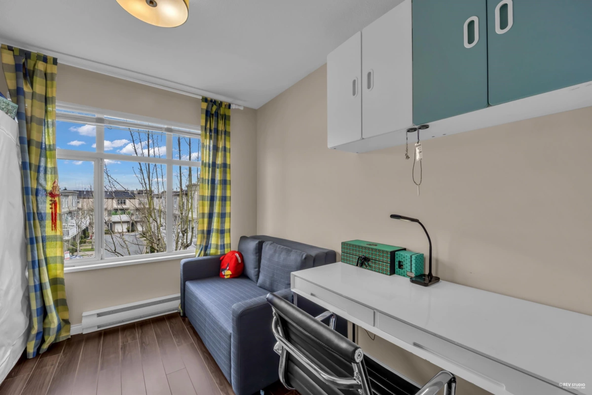 Bedroom 4 Photo of 32 6179 No. 1 Road, Richmond, BC