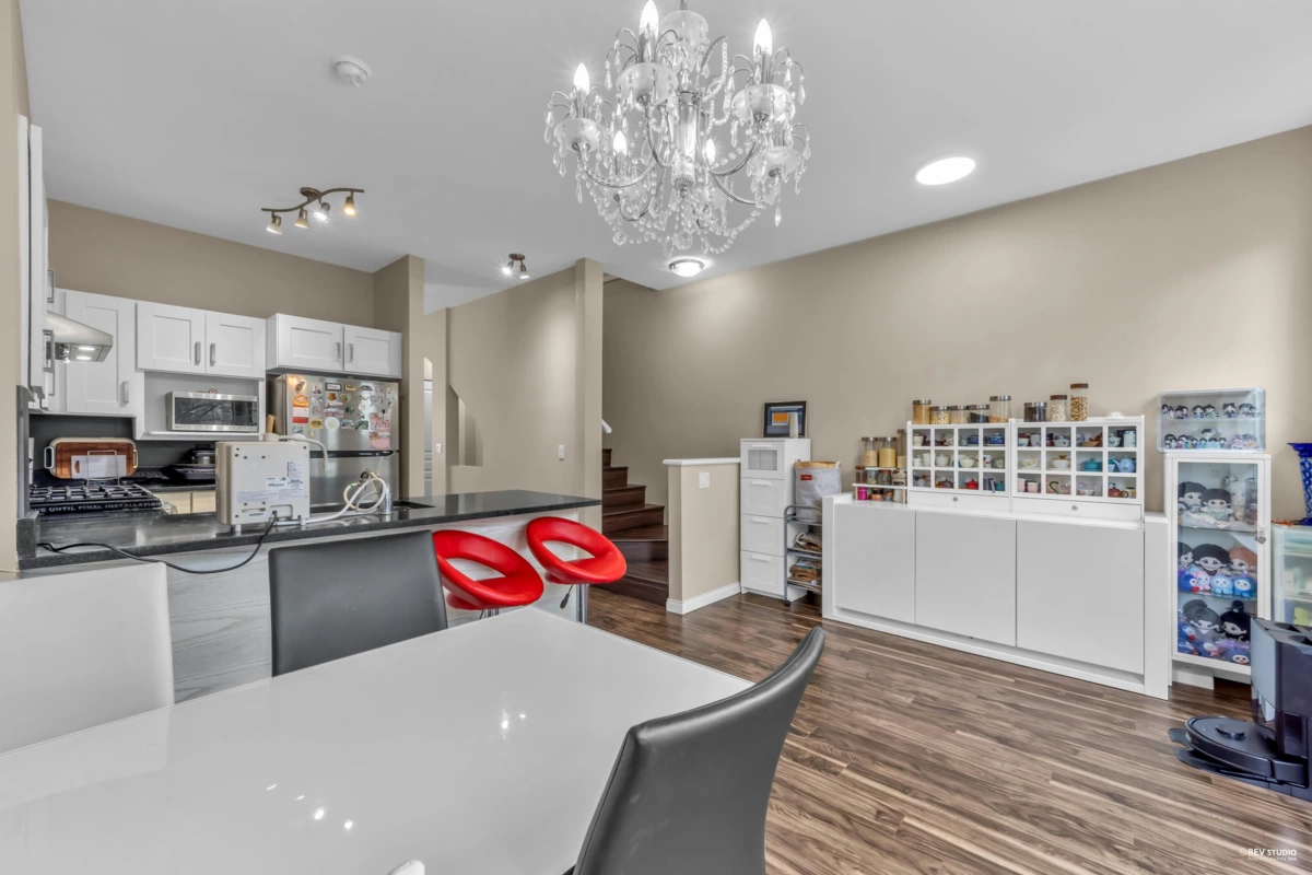 Family Room Photo of 32 6179 No. 1 Road, Richmond, BC