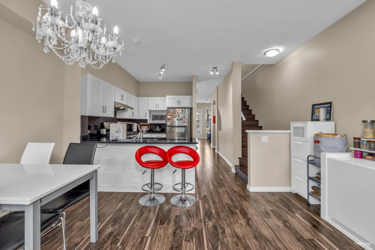 Living Room Photo of 32 6179 No. 1 Road, Richmond, BC