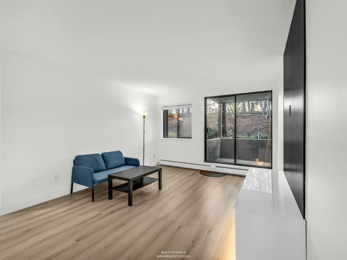 Kitchen Island Photo of 111 10698 151a Street, Surrey, BC