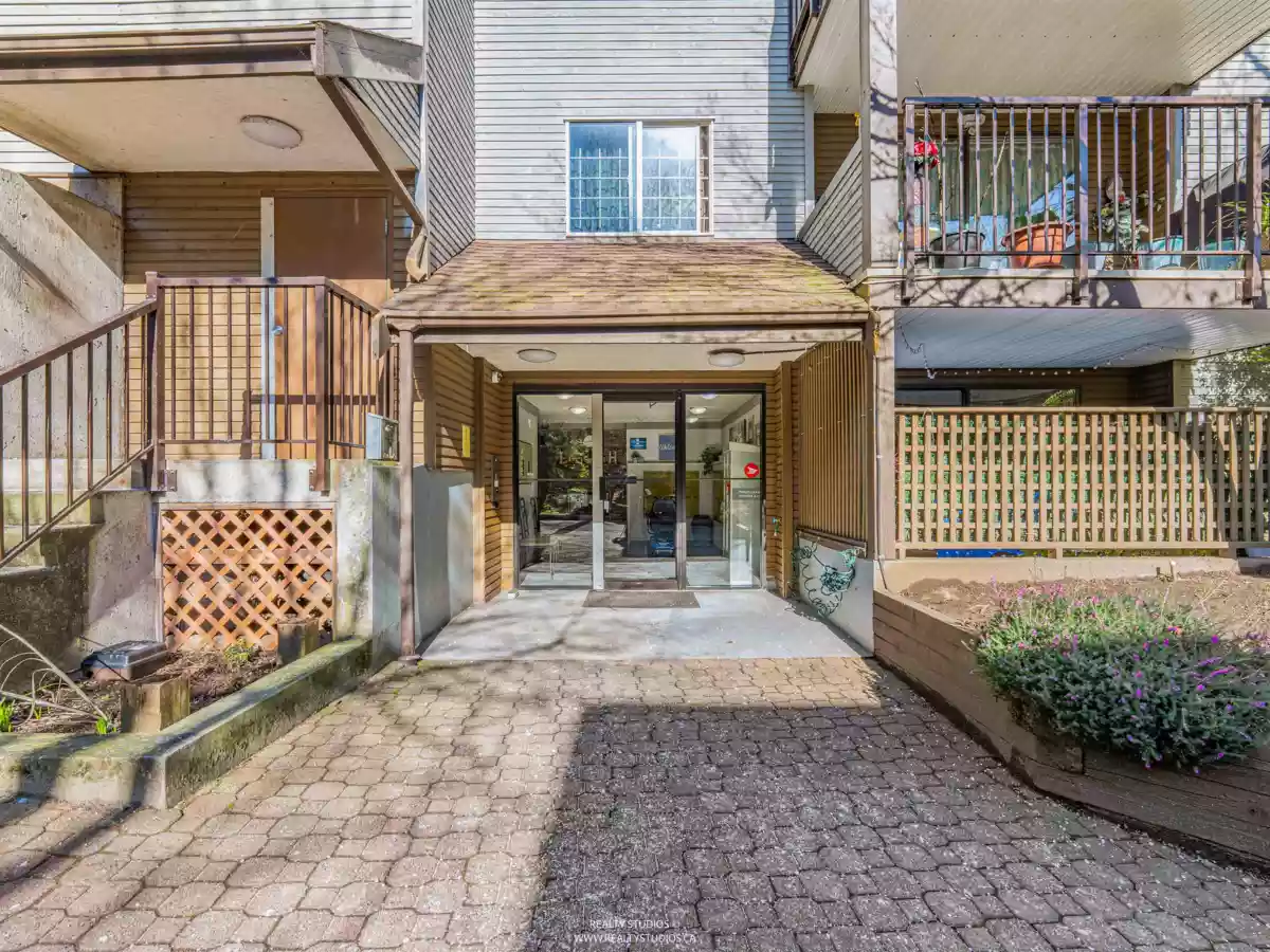 Outdoor Patio Photo of 111 10698 151a Street, Surrey, BC