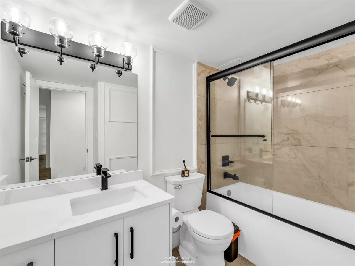 Powder Room Photo of 111 10698 151a Street, Surrey, BC