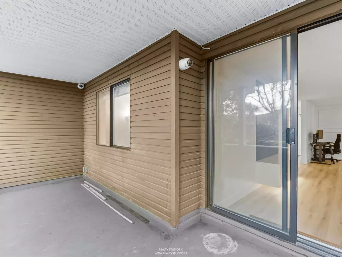 Swimming Pool Photo of 111 10698 151a Street, Surrey, BC