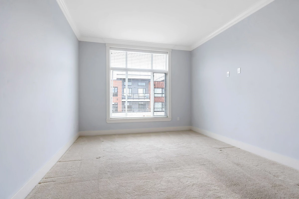Entry Foyer Photo of 302 14885 60 Avenue, Surrey, BC