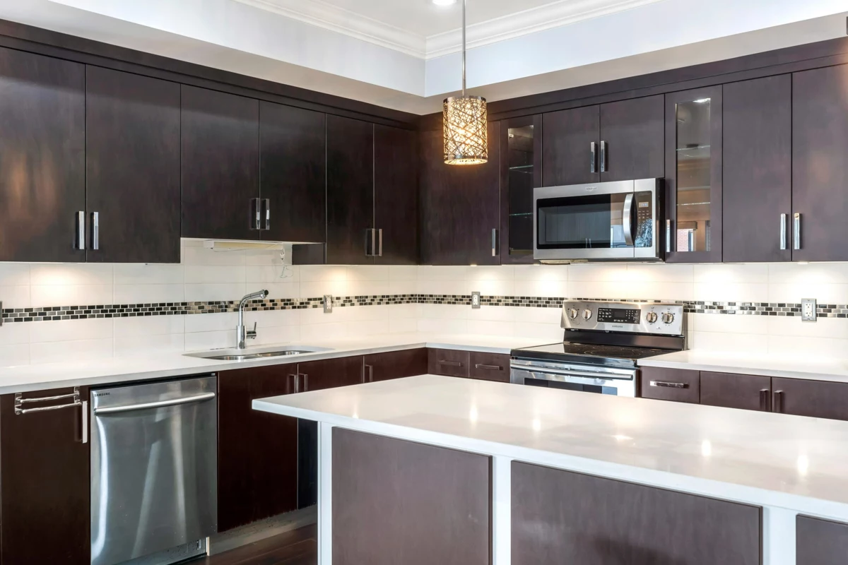 Kitchen Photo of 302 14885 60 Avenue, Surrey, BC