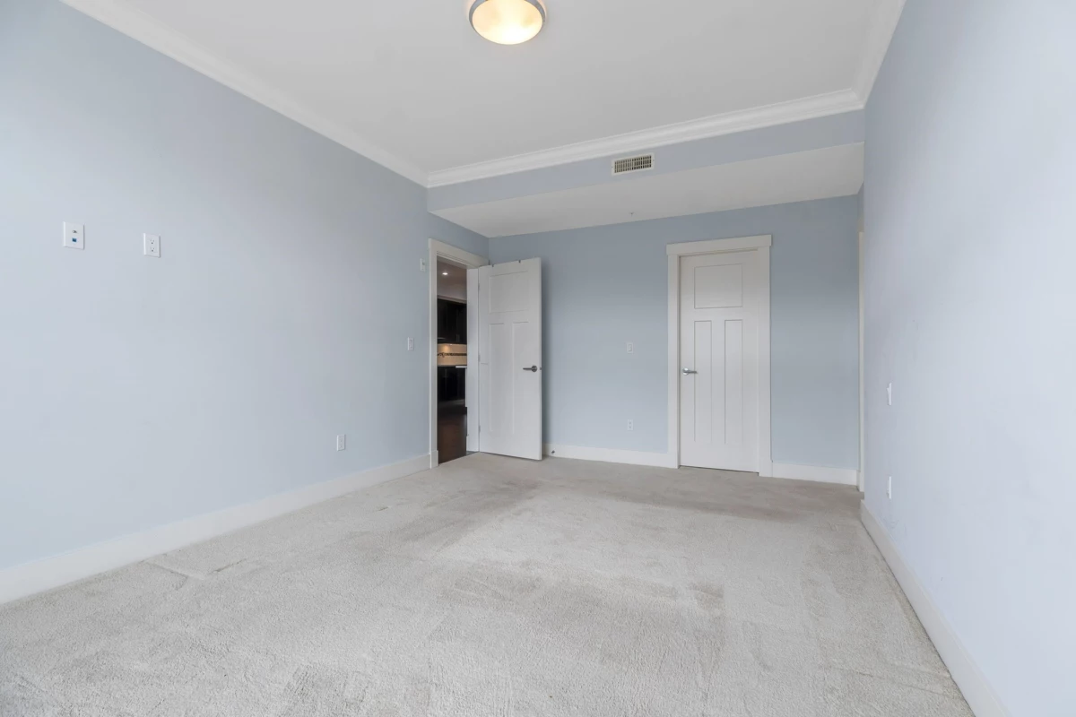 Mudroom Photo of 302 14885 60 Avenue, Surrey, BC