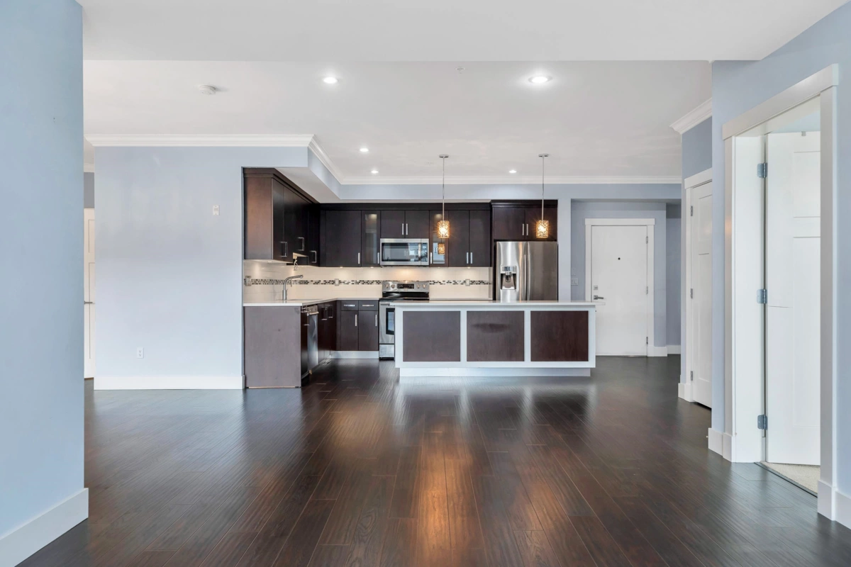 Walk-In Closet Photo of 302 14885 60 Avenue, Surrey, BC