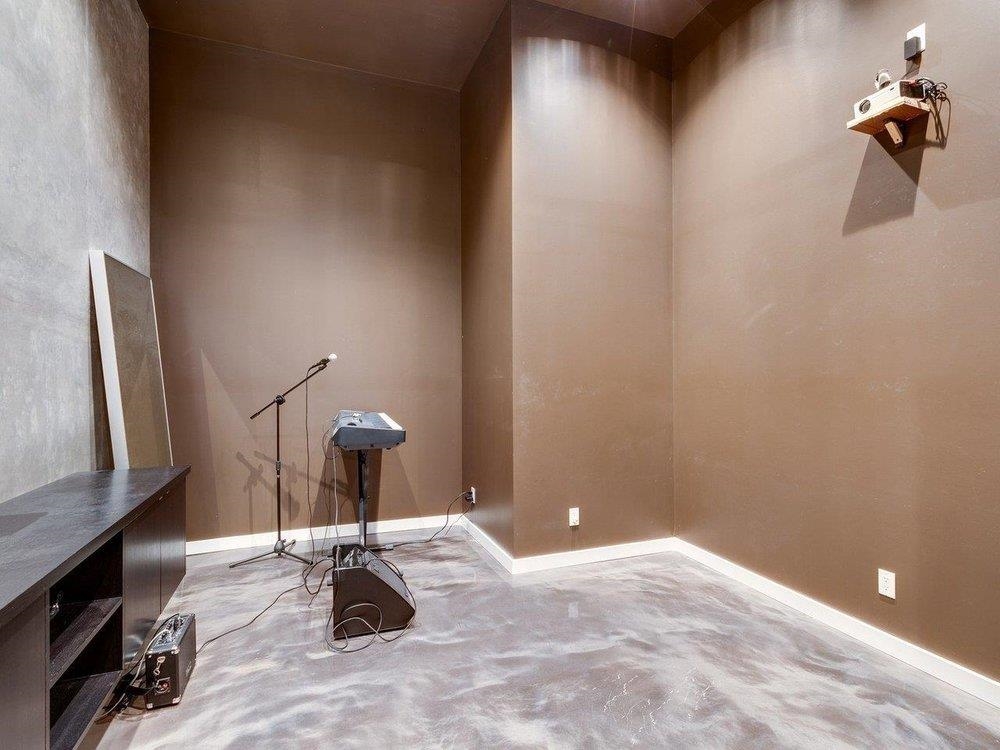 Primary Bedroom Photo of 15061 Victoria Avenue, White Rock, BC