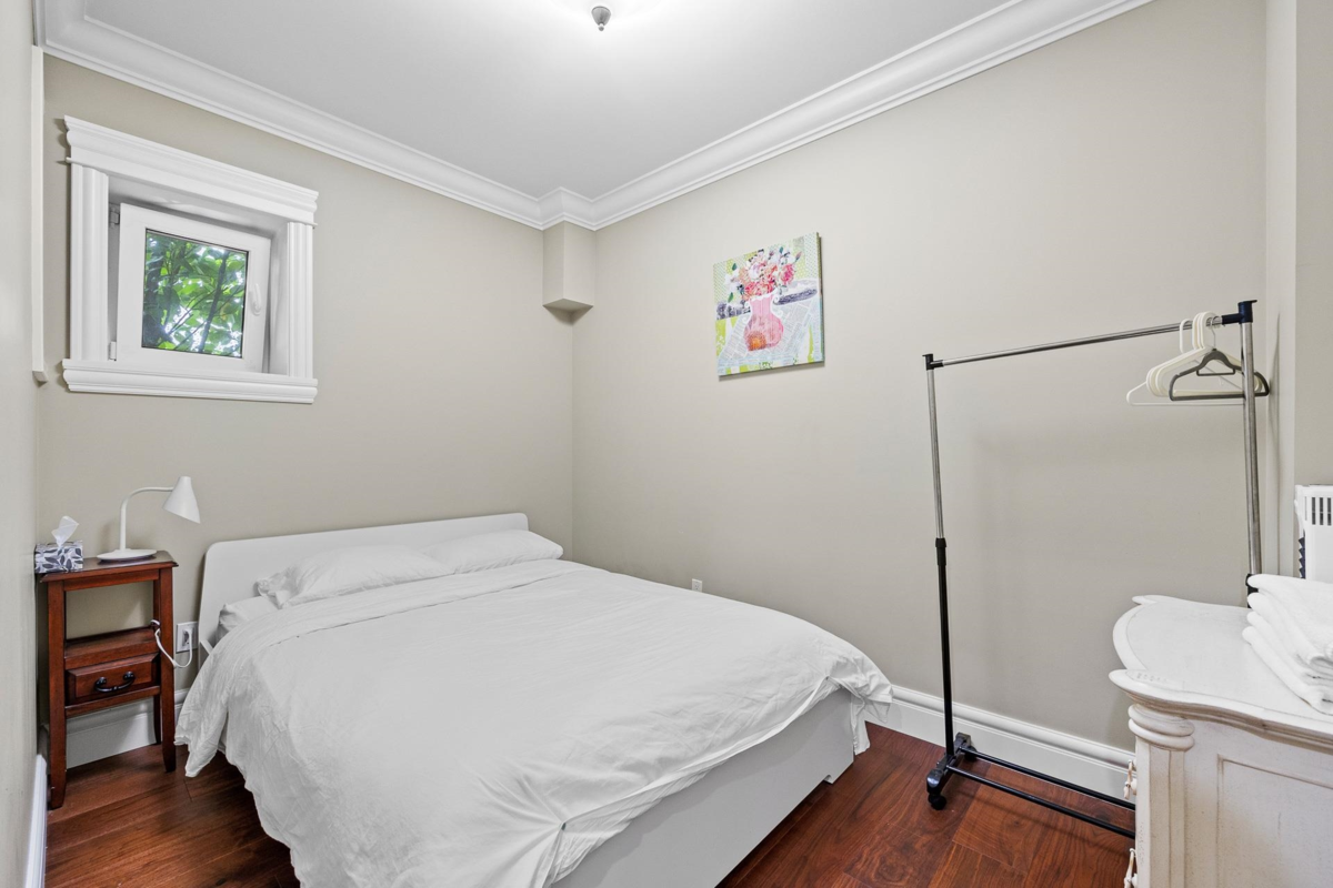 Garden / Landscaping Photo of 4042 W 34th Avenue, Vancouver, BC