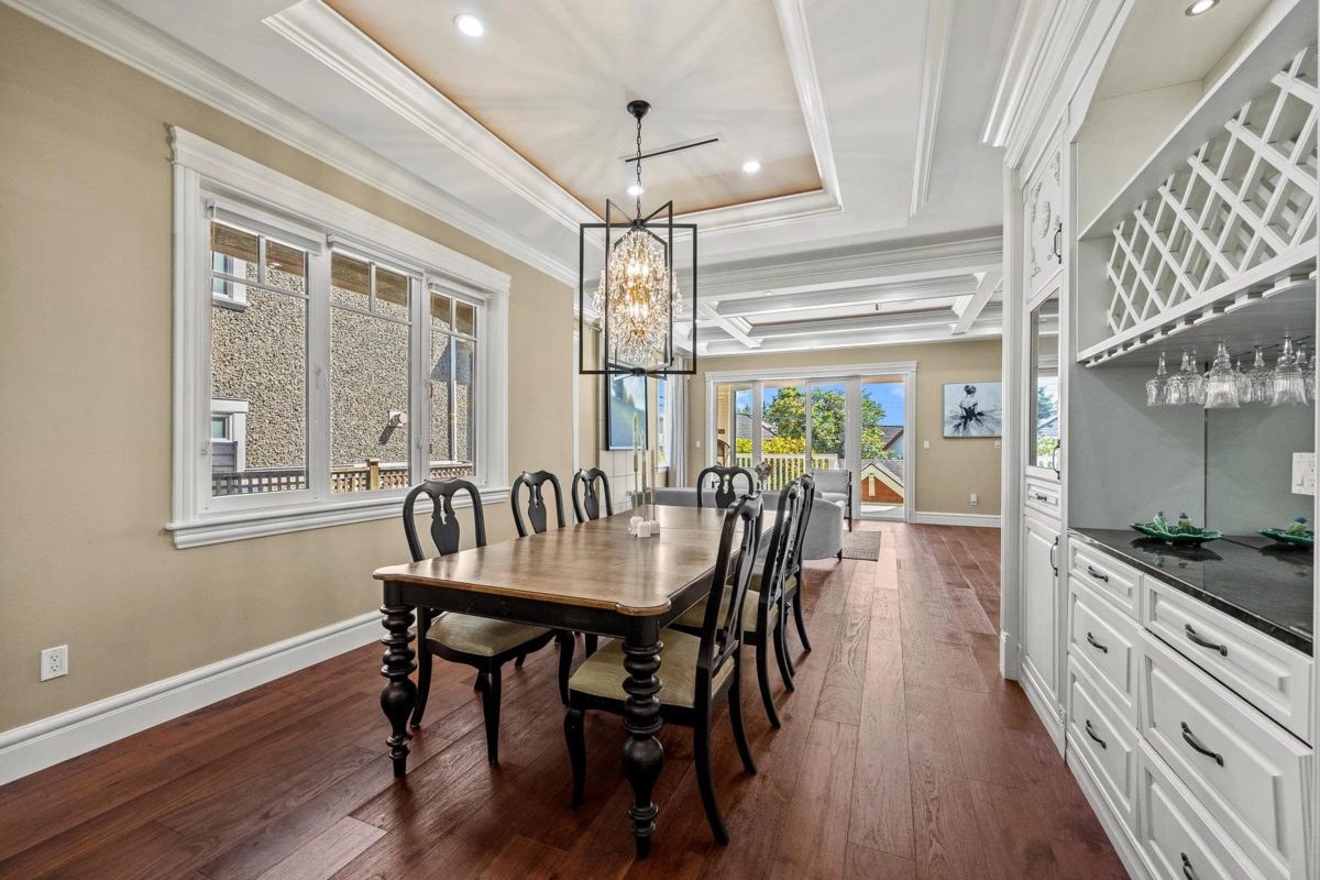 Kitchen Island Photo of 4042 W 34th Avenue, Vancouver, BC