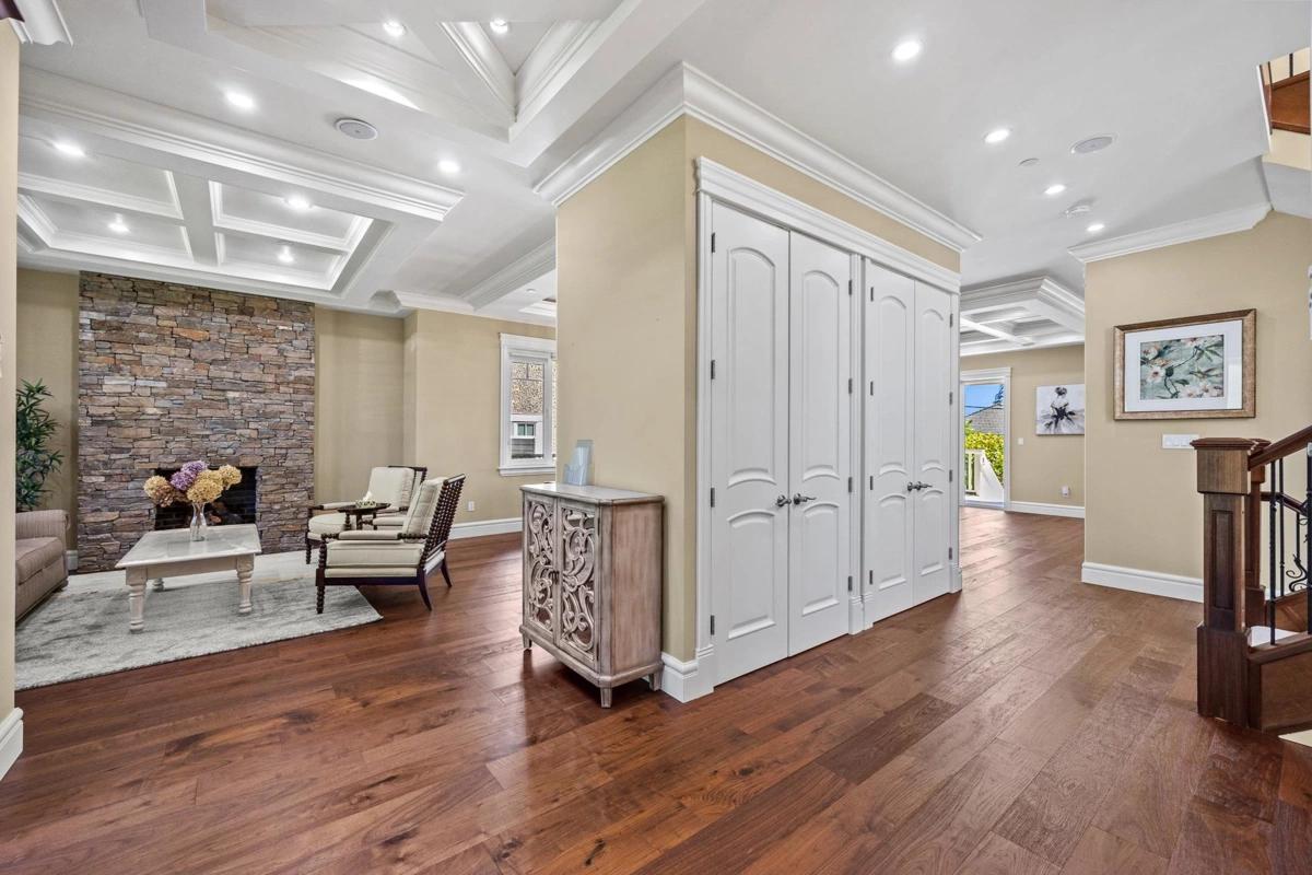 Living Room Photo of 4042 W 34th Avenue, Vancouver, BC