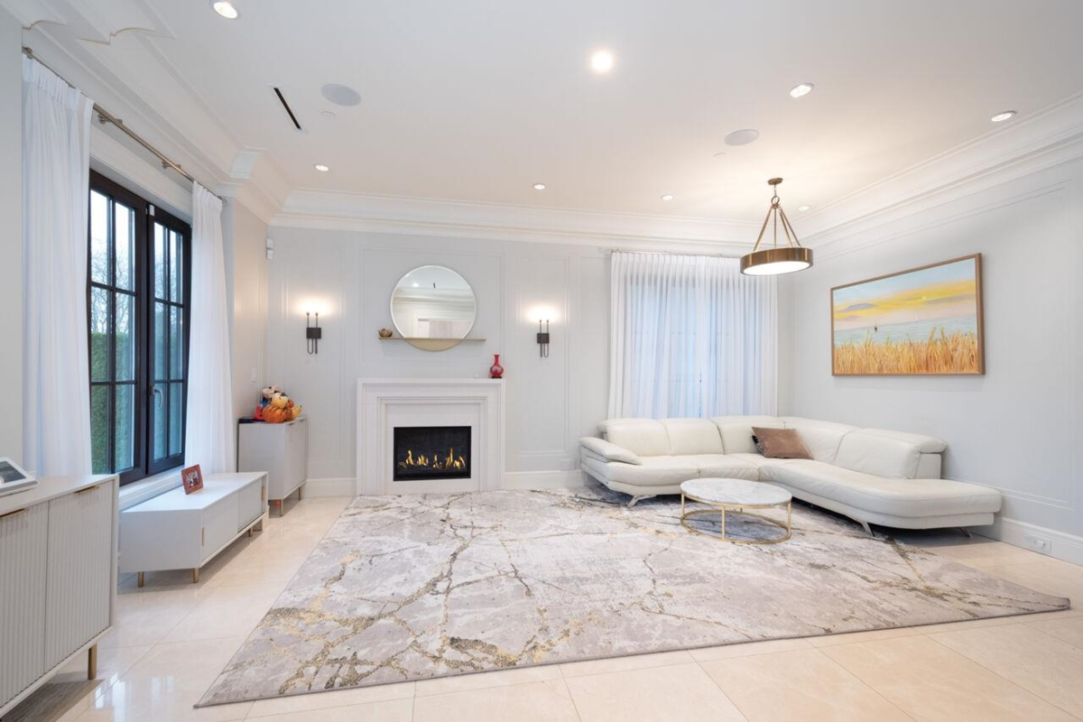 Kitchen Island Photo of 3739 W 24th Avenue, Vancouver, BC