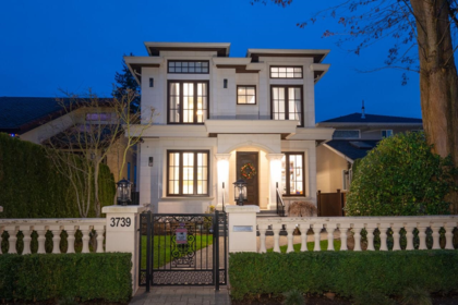 3739 W 24th Avenue, Vancouver, BC