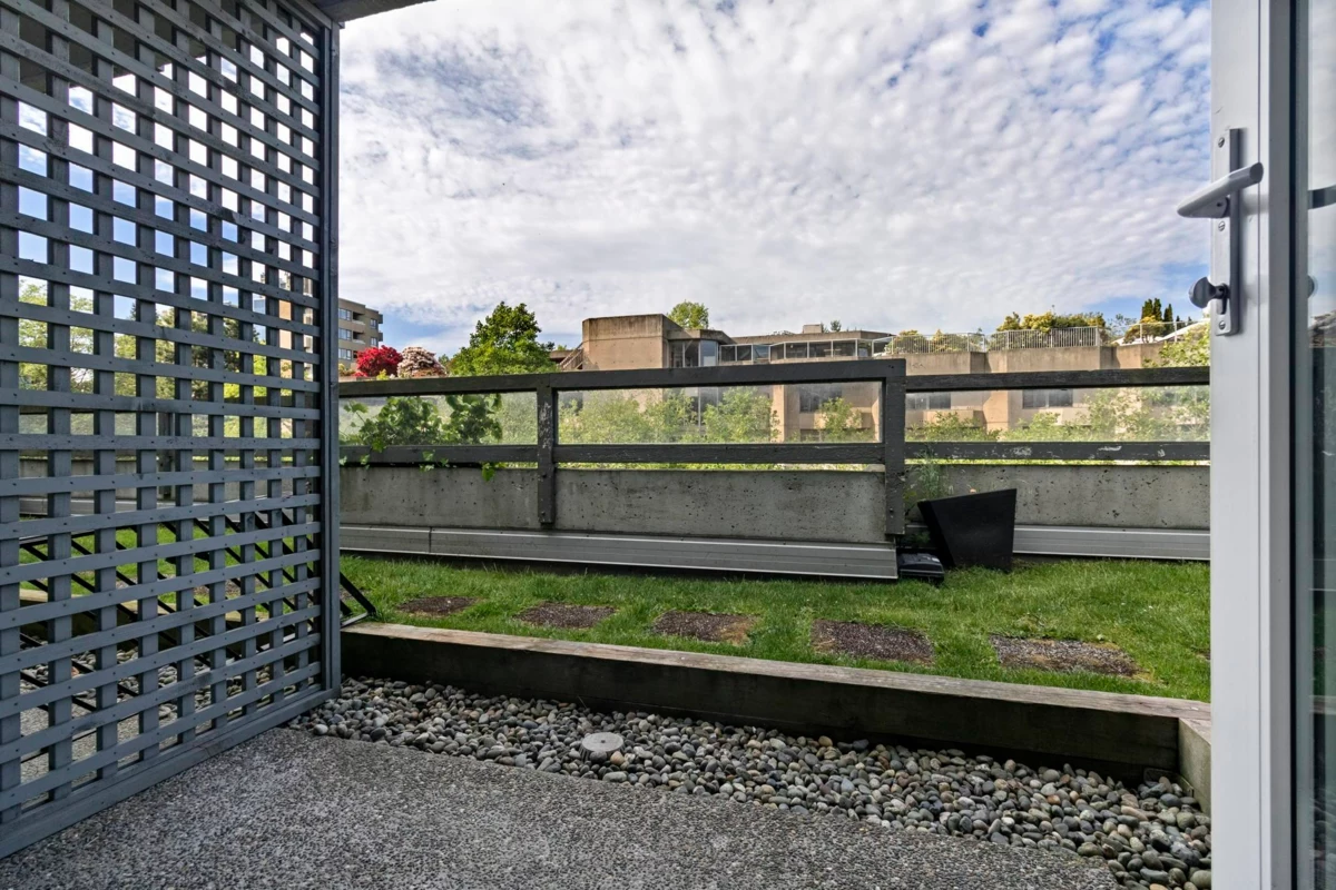 Office / Den Photo of 13 1355 W 4th Avenue, Vancouver, BC