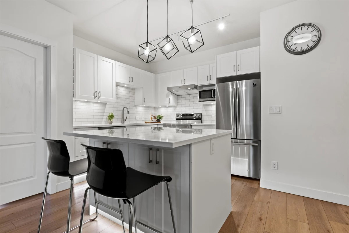 Living Room Photo of 212 19091 Mcmyn Road, Pitt Meadows, BC