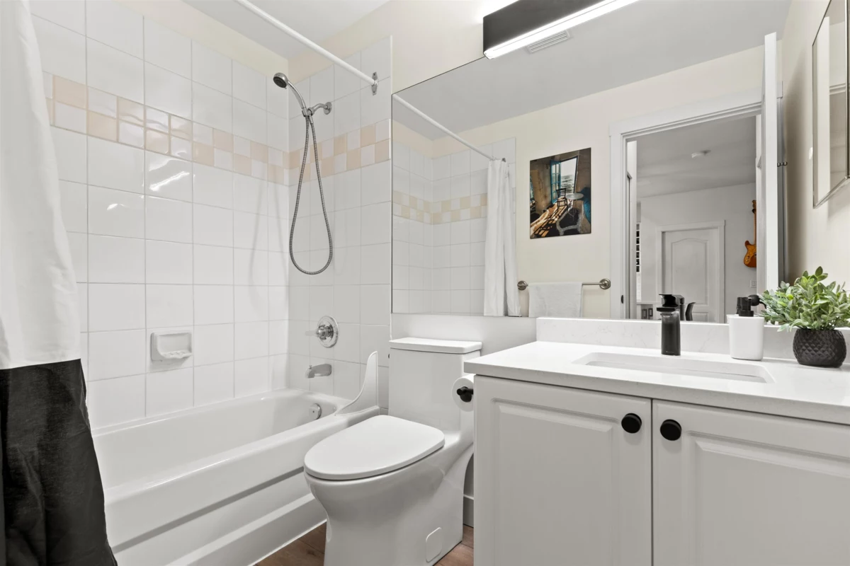 Powder Room Photo of 212 19091 Mcmyn Road, Pitt Meadows, BC