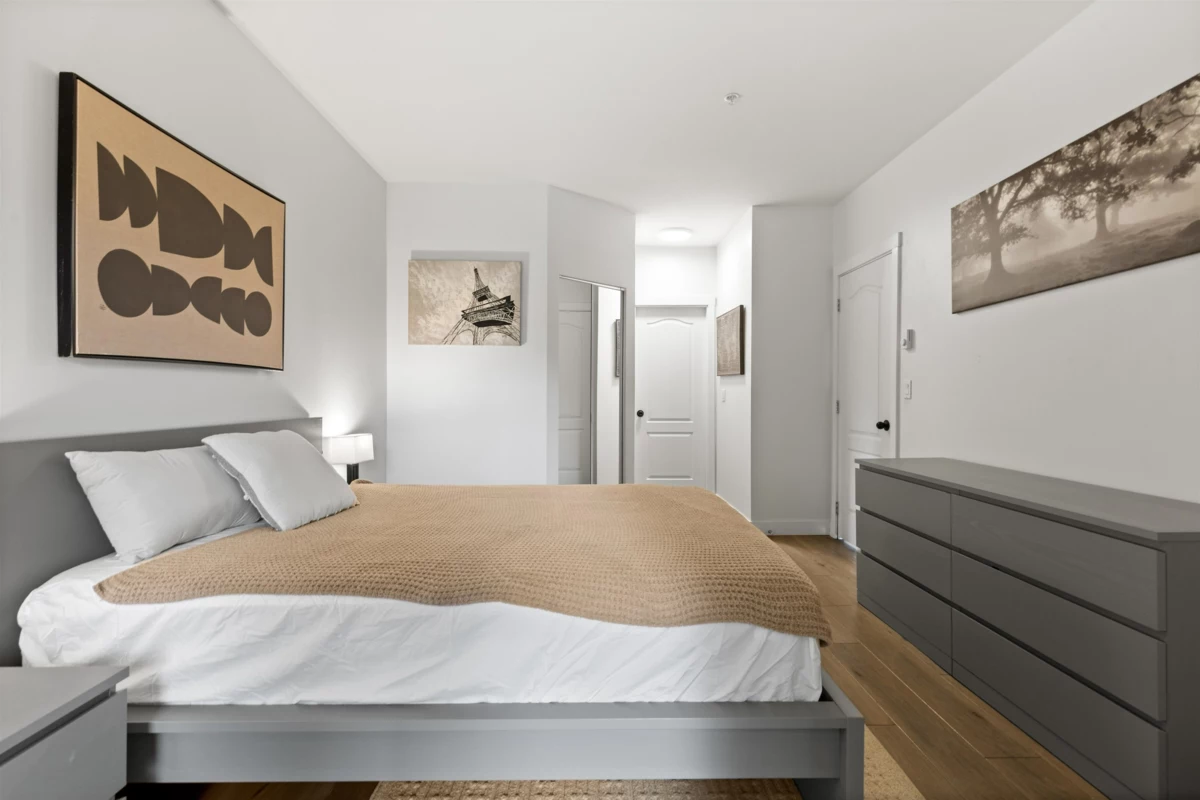 Primary Bathroom Photo of 212 19091 Mcmyn Road, Pitt Meadows, BC