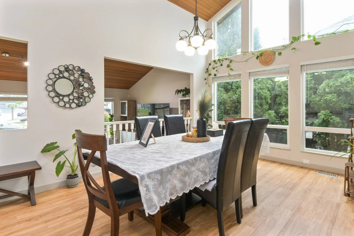 Breakfast Nook Photo of 11658 Hyland Drive, Delta, BC