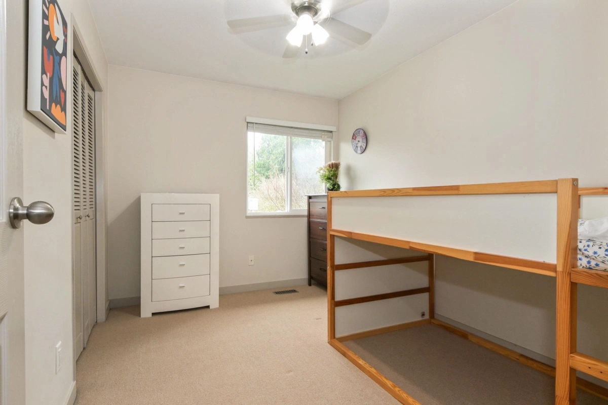 Entry Foyer Photo of 11658 Hyland Drive, Delta, BC