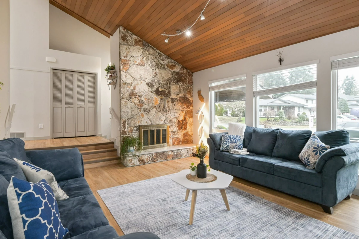 Kitchen Island Photo of 11658 Hyland Drive, Delta, BC