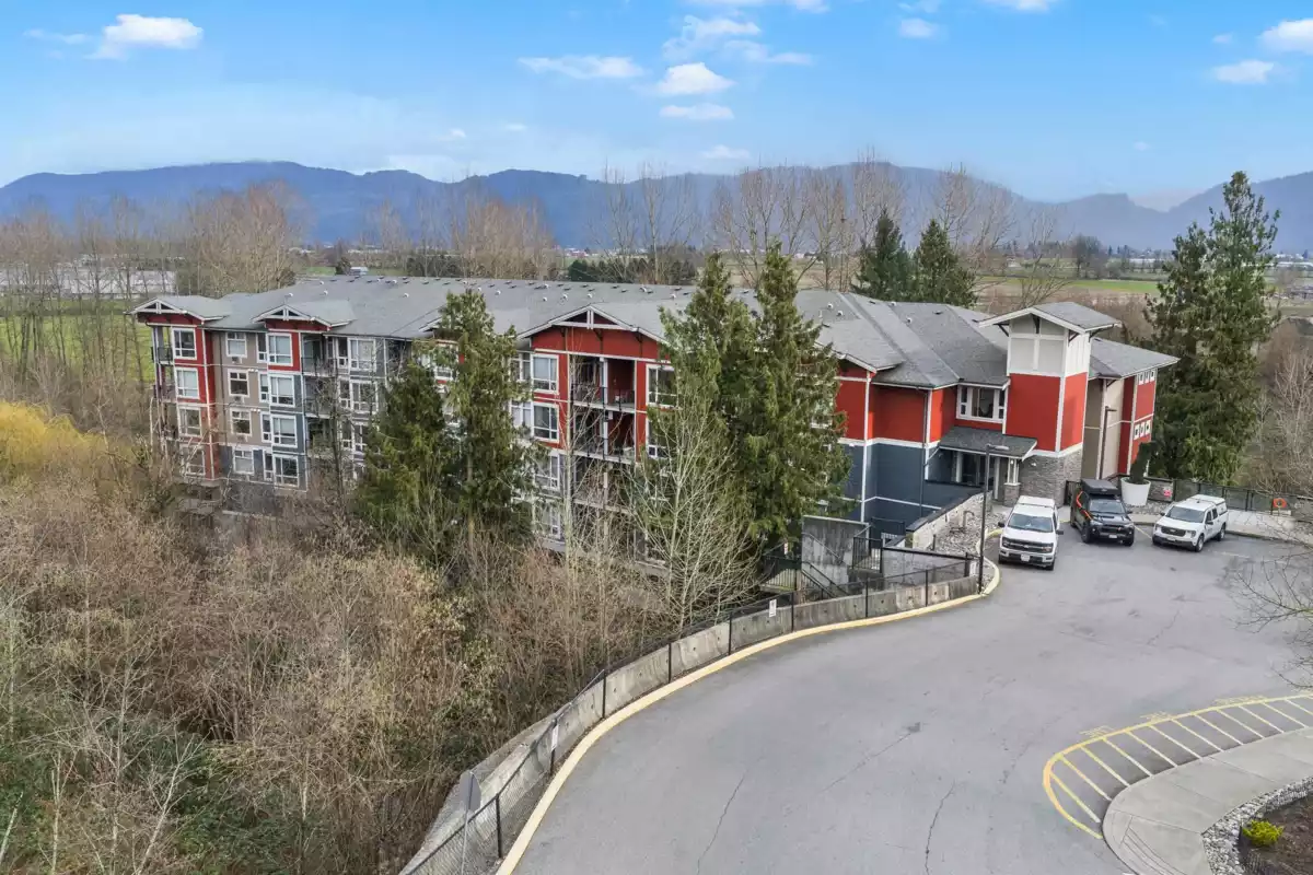 Pantry Photo of 404 2238 Whatcom Road, Abbotsford, BC