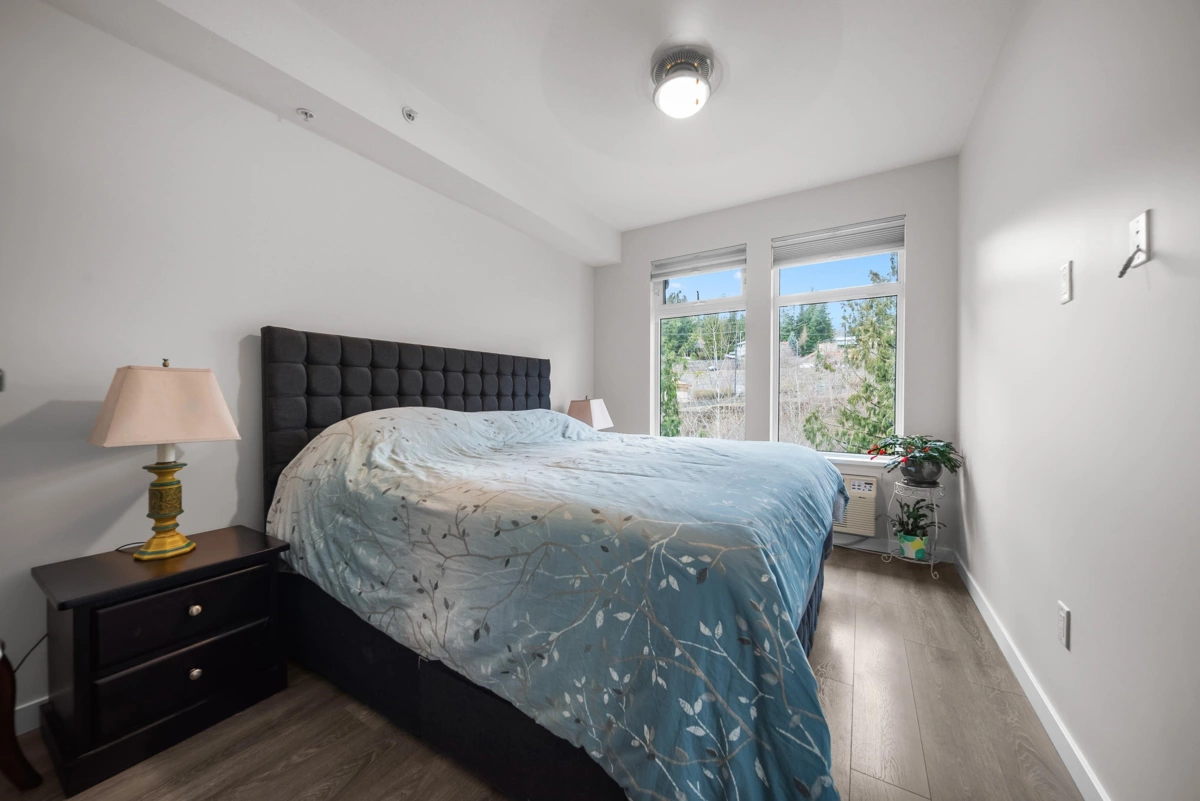 Staircase Photo of 404 2238 Whatcom Road, Abbotsford, BC