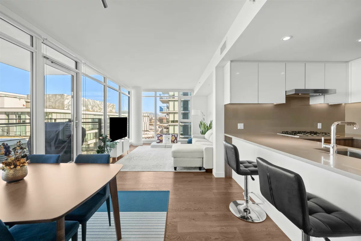Kitchen Photo of 1307 8199 Capstan Way, Richmond, BC