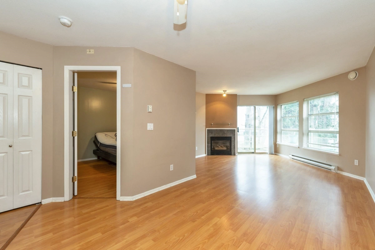 Kitchen Island Photo of 206 22277 122 Avenue, Maple Ridge, BC
