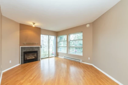 206 22277 122 Avenue, Maple Ridge, BC