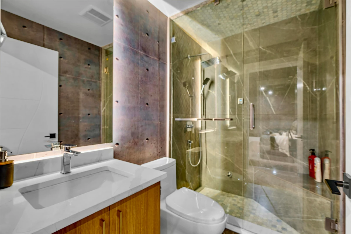 Hot Tub / Spa Photo of 17223 60 Avenue, Surrey, BC