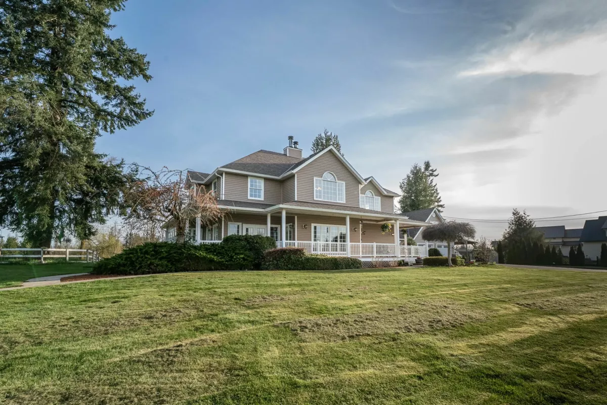 Kitchen Photo of 24920 30 Avenue, Langley, BC