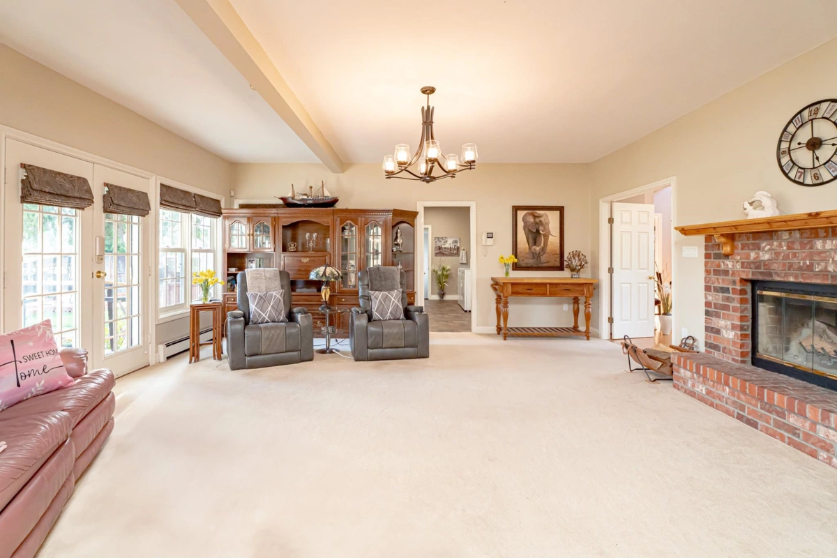 Powder Room Photo of 24920 30 Avenue, Langley, BC
