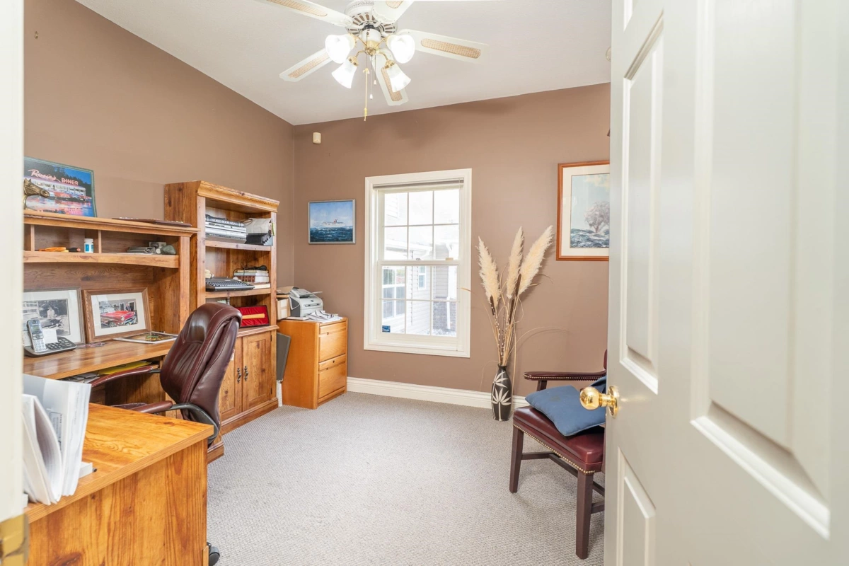 Primary Bedroom Photo of 24920 30 Avenue, Langley, BC