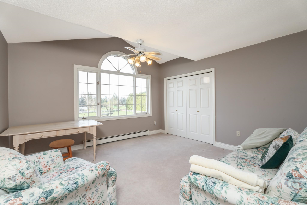 Staircase Photo of 24920 30 Avenue, Langley, BC